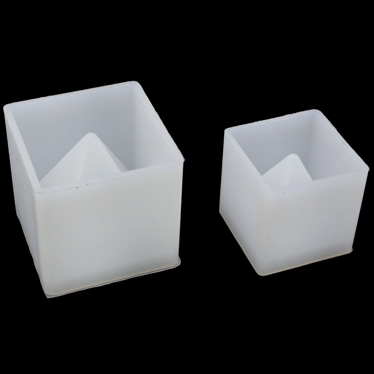 Silicone Mould Pyramid 2PSet 30MM 1 40MM 1 SMCP00