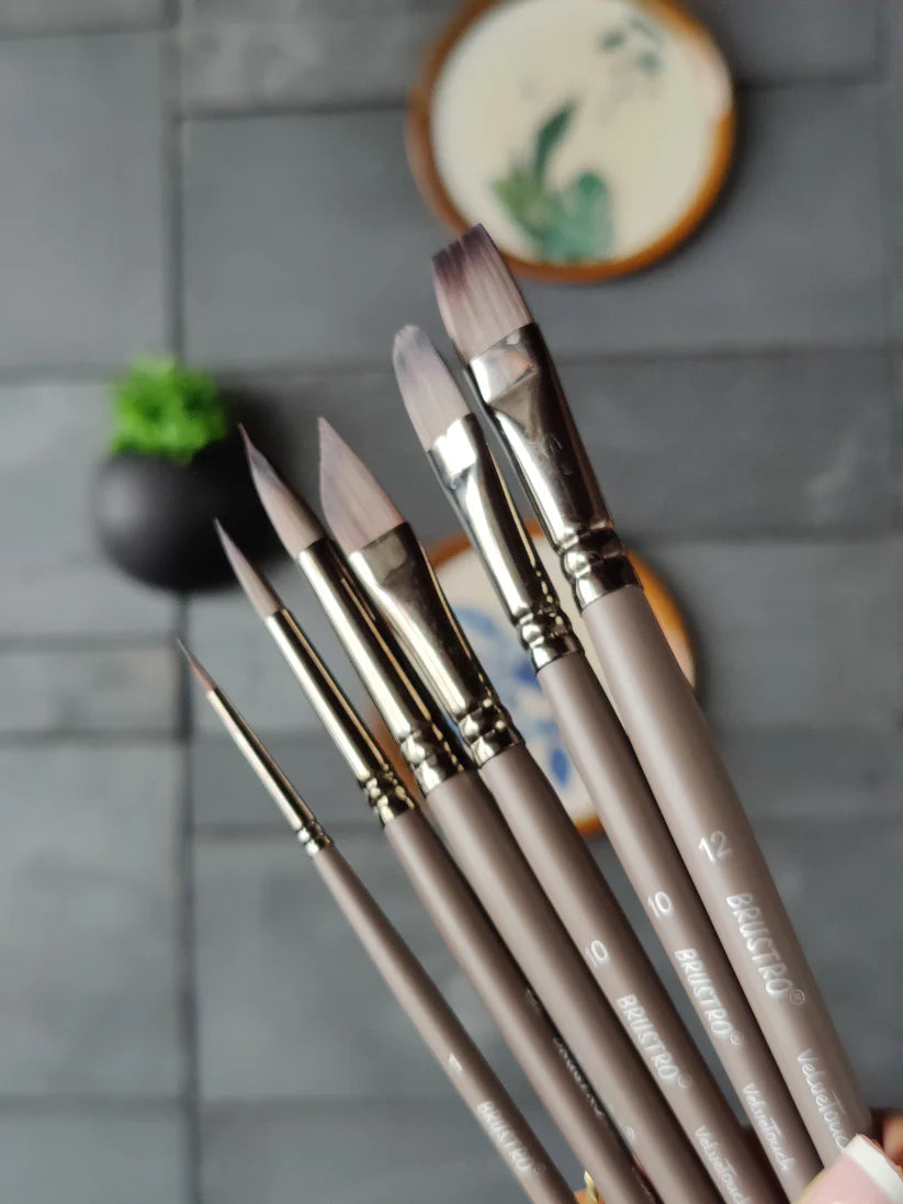 BRUSTRO VelveTouch Artist Brushes Set of 6 for Gouache, Acrylics, Watercolor, and Oil Painting